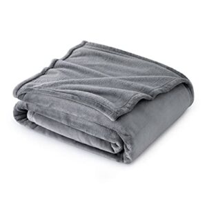 Flauschige BEDSURE Kuscheldecke auf Sofa