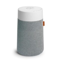 BLUEAIR Mini Air Purifier auf einem Tisch