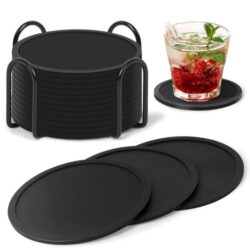 Vielfältige Untersetzer Sets aus verschiedenen Materialien.
